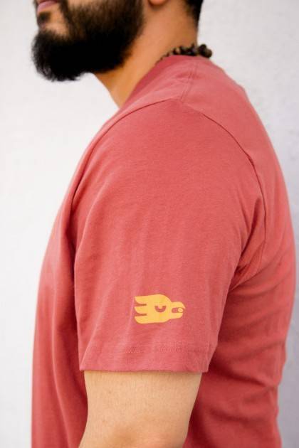 marble rust tee side view